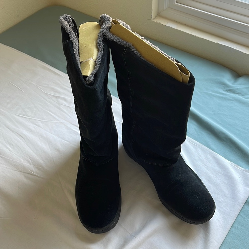 Nike Women’s Sneaker Hoodie Boots